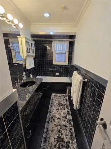 15611 89th Street, Howard Beach, NY 11414