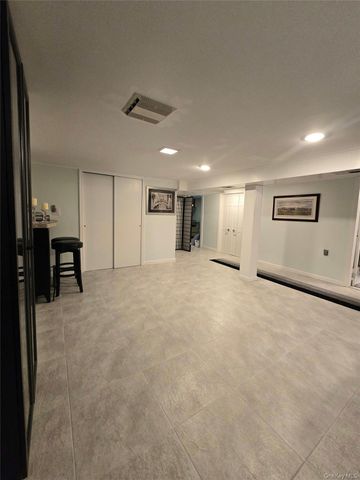 15611 89th Street, Howard Beach, NY 11414