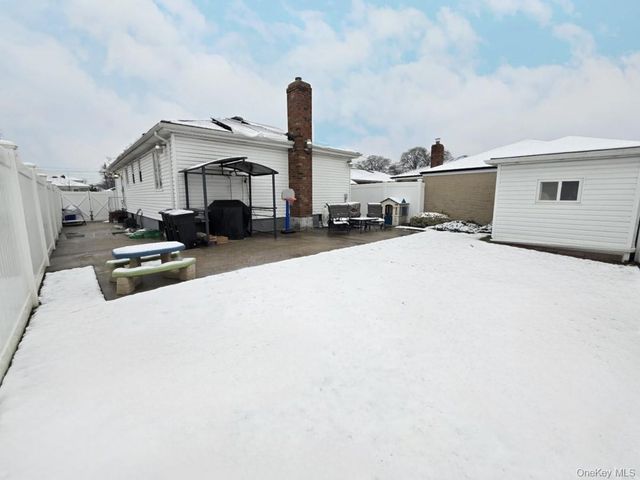 15611 89th Street, Howard Beach, NY 11414