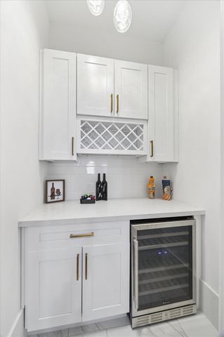 9233 Madera Road, Houston, TX 77078