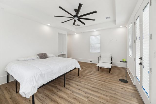 9233 Madera Road, Houston, TX 77078