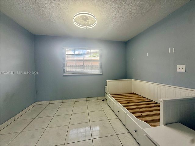 7710 NW 5th Street, Pembroke Pines, FL 33024