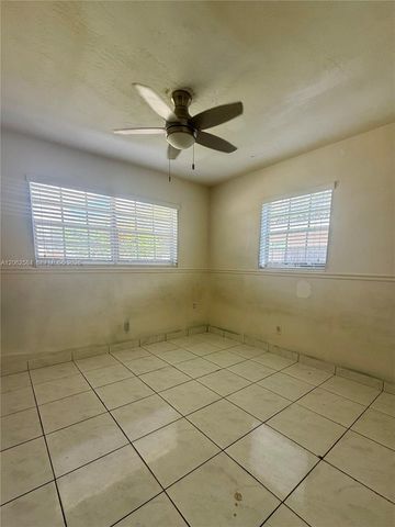 7710 NW 5th Street, Pembroke Pines, FL 33024