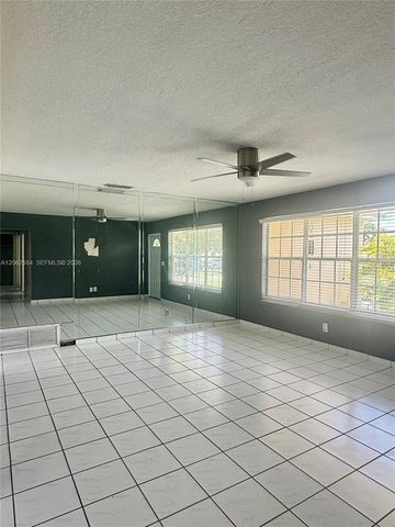 7710 NW 5th Street, Pembroke Pines, FL 33024