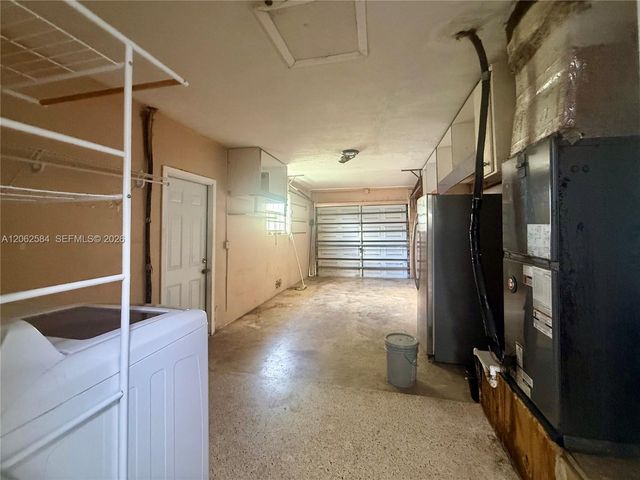 7710 NW 5th Street, Pembroke Pines, FL 33024