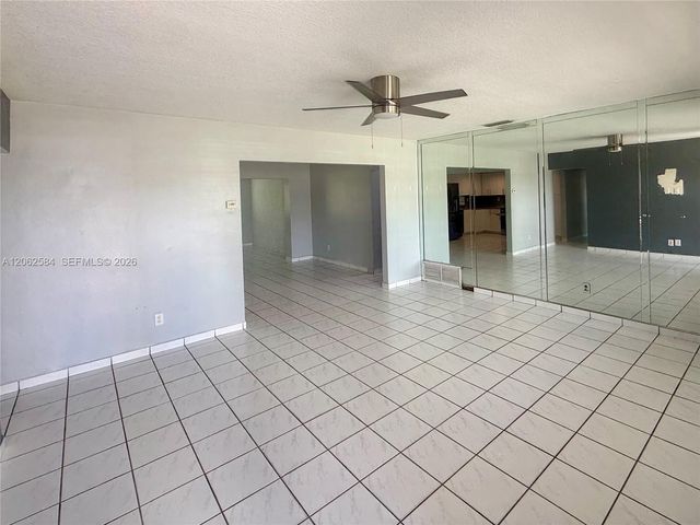 7710 NW 5th Street, Pembroke Pines, FL 33024