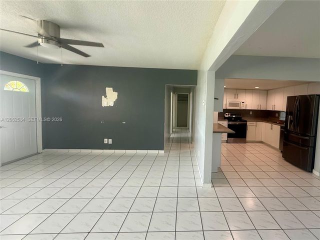 7710 NW 5th Street, Pembroke Pines, FL 33024
