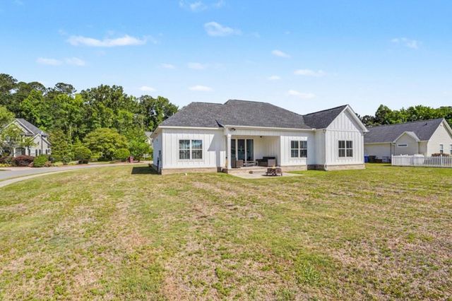1018 Dublin Dr., Conway, SC 29526