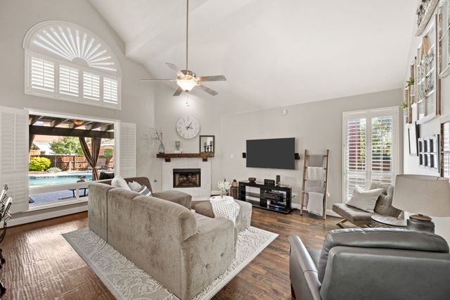 3504 Eisenhower Street, Carrollton, TX 75007