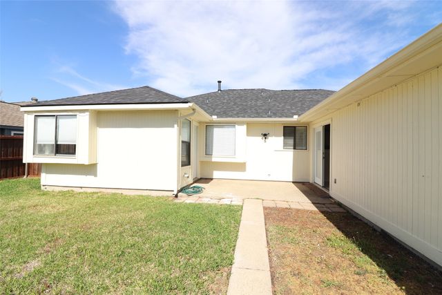 7514 Beverly Drive, Rowlett, TX 75089