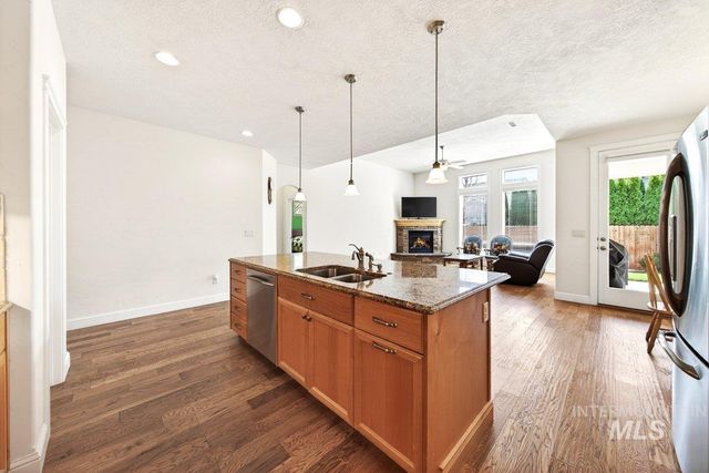 8827 W Sloan Street, Boise, ID 83714