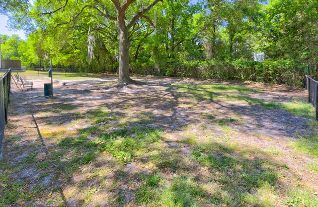 415 Parkdale Drive 16b, Charleston, SC 29414
