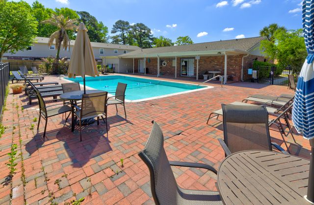 415 Parkdale Drive 16b, Charleston, SC 29414