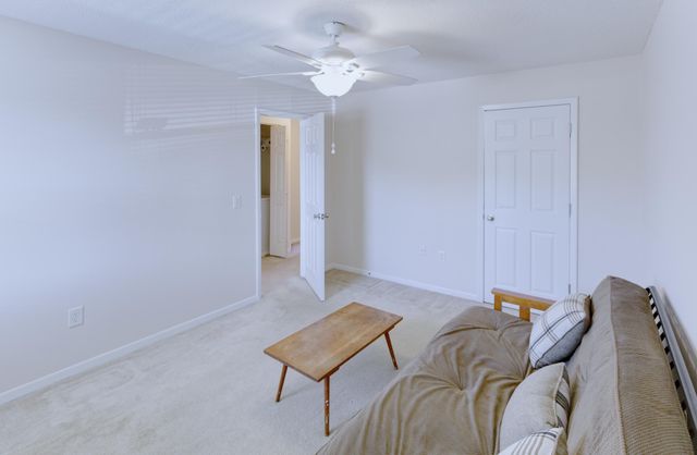 415 Parkdale Drive 16b, Charleston, SC 29414