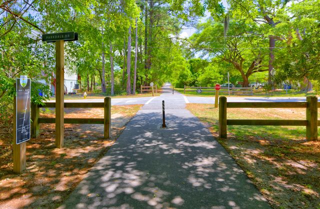 415 Parkdale Drive 16b, Charleston, SC 29414
