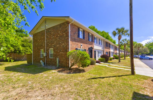 415 Parkdale Drive 16b, Charleston, SC 29414