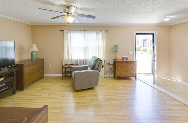 415 Parkdale Drive 16b, Charleston, SC 29414