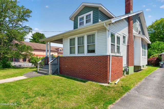 32 Osborne Road, Colonie, NY 12205