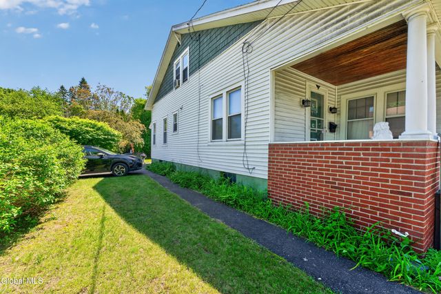 32 Osborne Road, Colonie, NY 12205