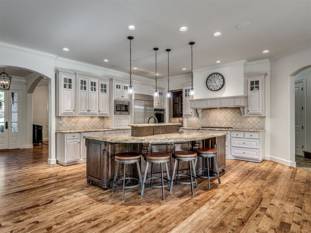 10615 S Fir Avenue, Jenks, OK 74037