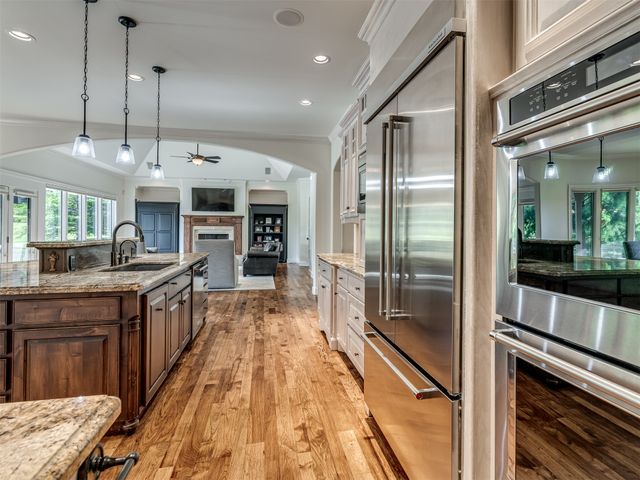 10615 S Fir Avenue, Jenks, OK 74037