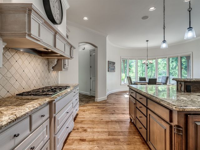 10615 S Fir Avenue, Jenks, OK 74037