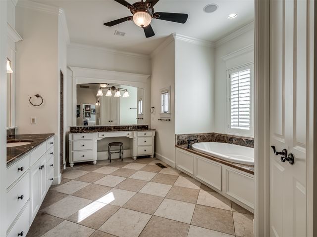 10615 S Fir Avenue, Jenks, OK 74037