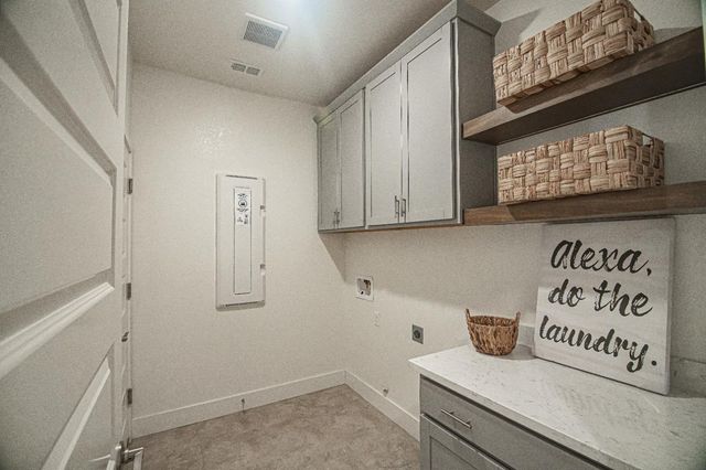 10352 CHARLES MORRIS Way, Elk Grove, CA 95757