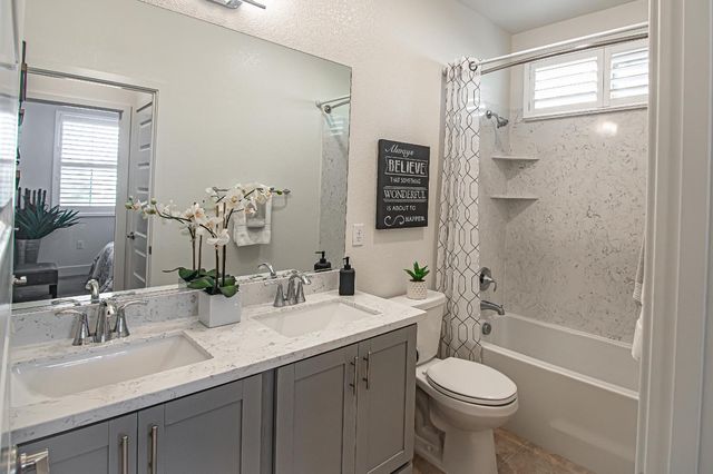 10352 CHARLES MORRIS Way, Elk Grove, CA 95757