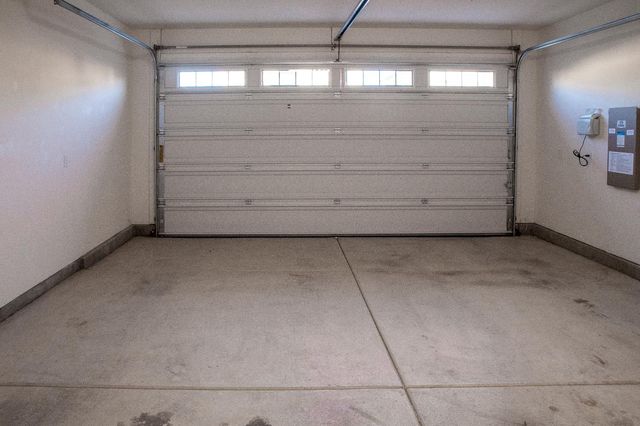 10352 CHARLES MORRIS Way, Elk Grove, CA 95757