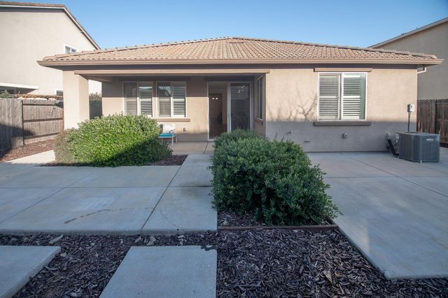 10352 CHARLES MORRIS Way, Elk Grove, CA 95757