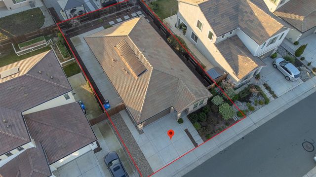 10352 CHARLES MORRIS Way, Elk Grove, CA 95757