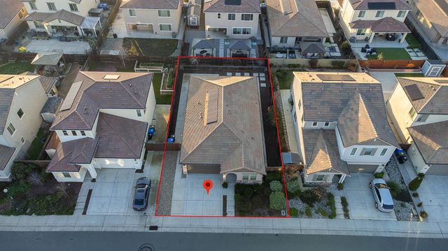 10352 CHARLES MORRIS Way, Elk Grove, CA 95757