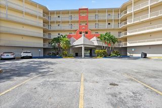 8290 Lake Drive 130, Doral, FL 33166