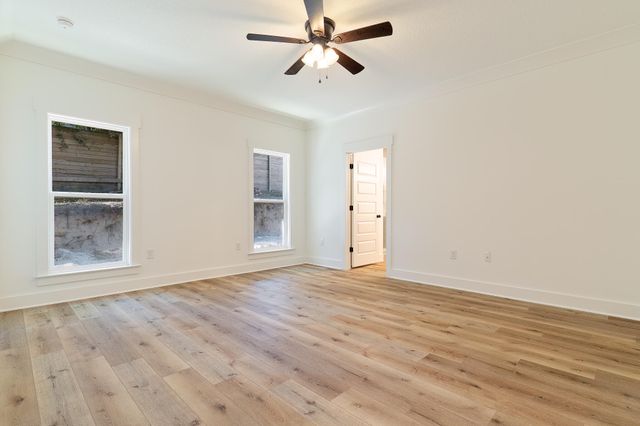 807 S B S Cedar Avenue, Niceville, FL 32578