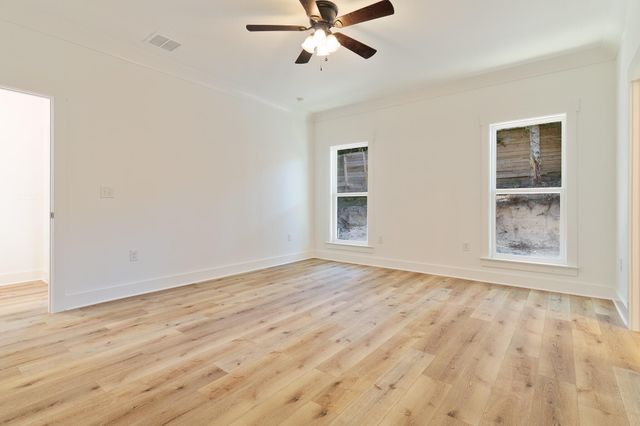 807 S B S Cedar Avenue, Niceville, FL 32578