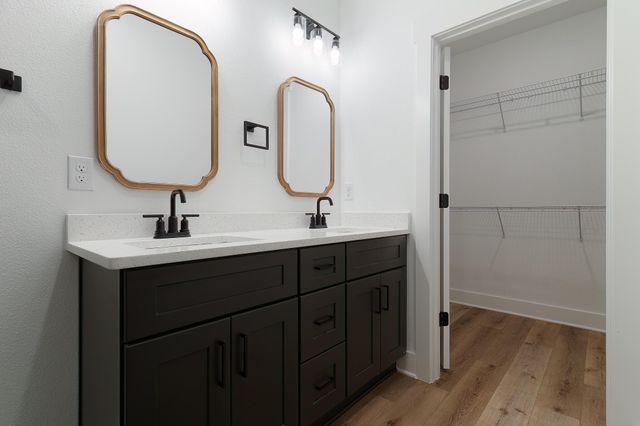 807 S B S Cedar Avenue, Niceville, FL 32578