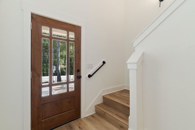 807 S B S Cedar Avenue, Niceville, FL 32578