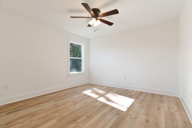 807 S B S Cedar Avenue, Niceville, FL 32578