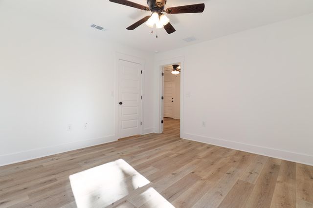 807 S B S Cedar Avenue, Niceville, FL 32578