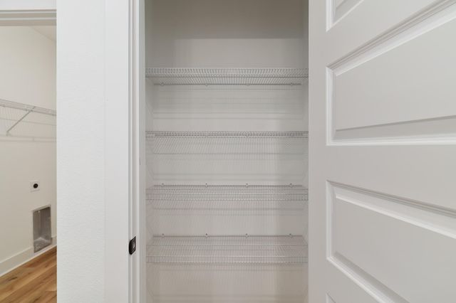 807 S B S Cedar Avenue, Niceville, FL 32578