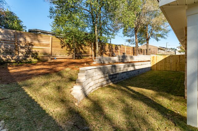 807 S B S Cedar Avenue, Niceville, FL 32578