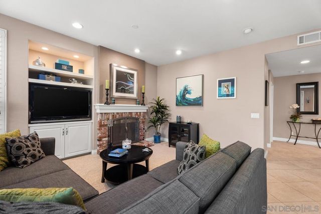 12425 Caminito Valioso, San Diego, CA 92130