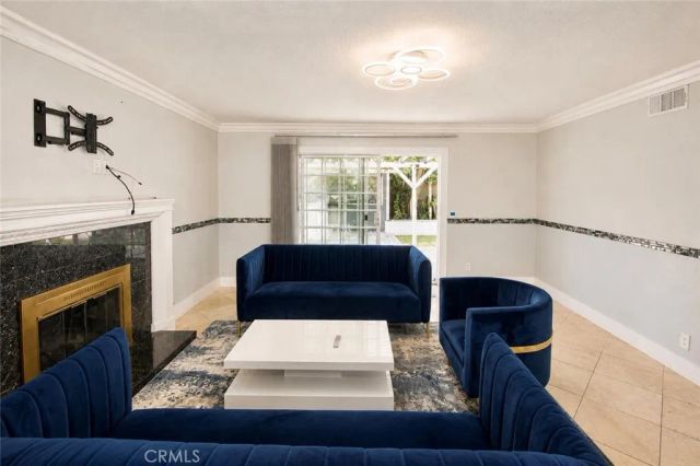 2606 S Poplar, Santa Ana, CA 92704