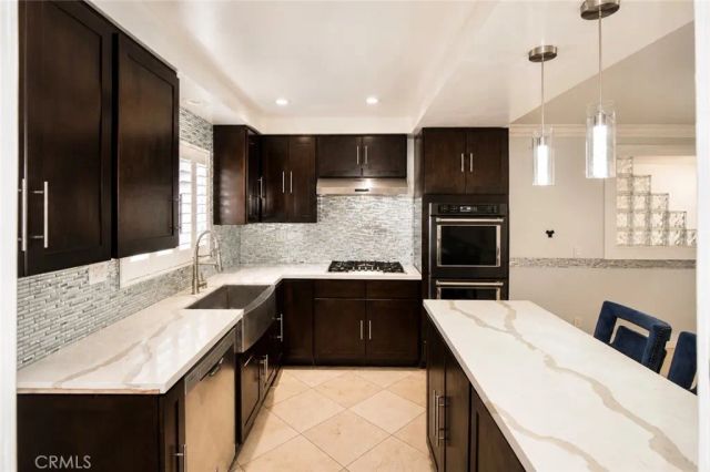 2606 S Poplar, Santa Ana, CA 92704