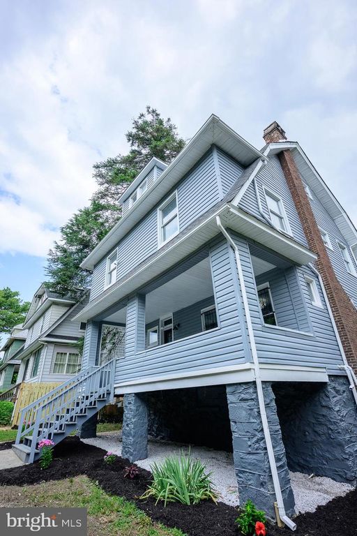 Image 16 of property listing at 3414 GWYNNS FALLS PKWY, Baltimore, MD 21216