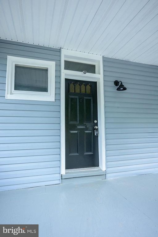 Image 19 of property listing at 3414 GWYNNS FALLS PKWY, Baltimore, MD 21216