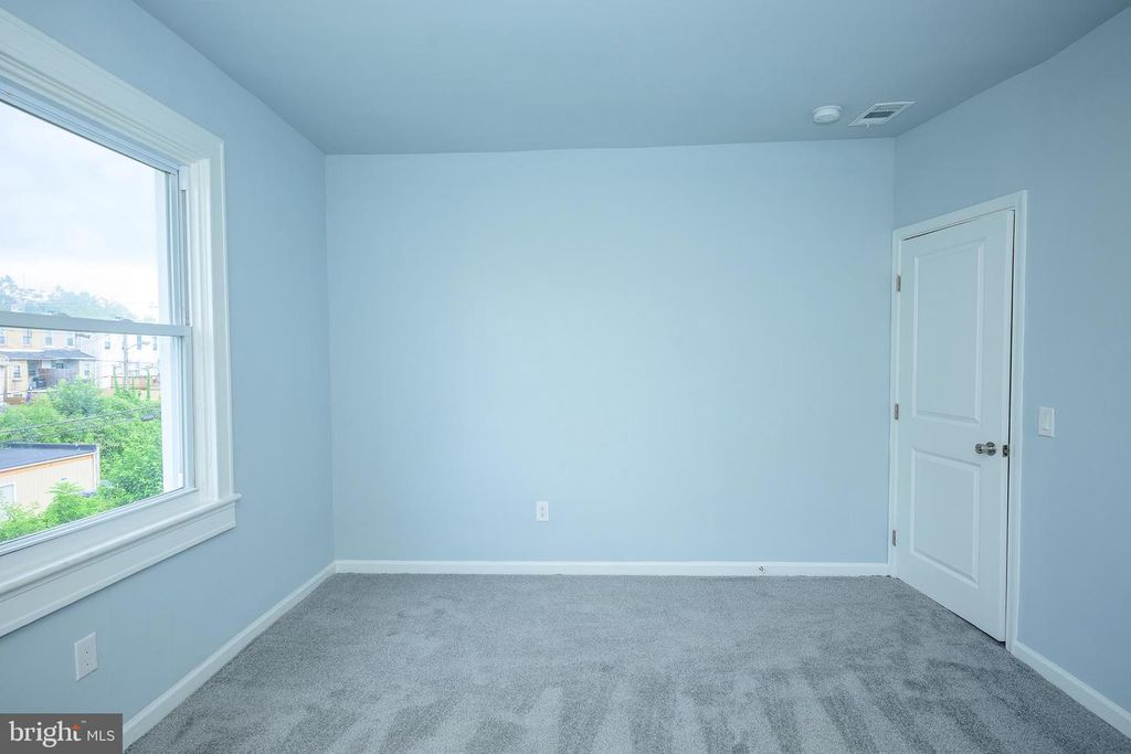 Image 50 of property listing at 3414 GWYNNS FALLS PKWY, Baltimore, MD 21216