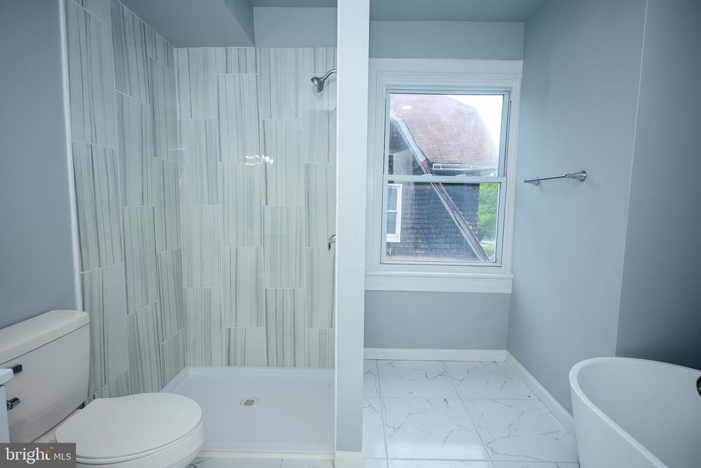 Image 67 of property listing at 3414 GWYNNS FALLS PKWY, Baltimore, MD 21216