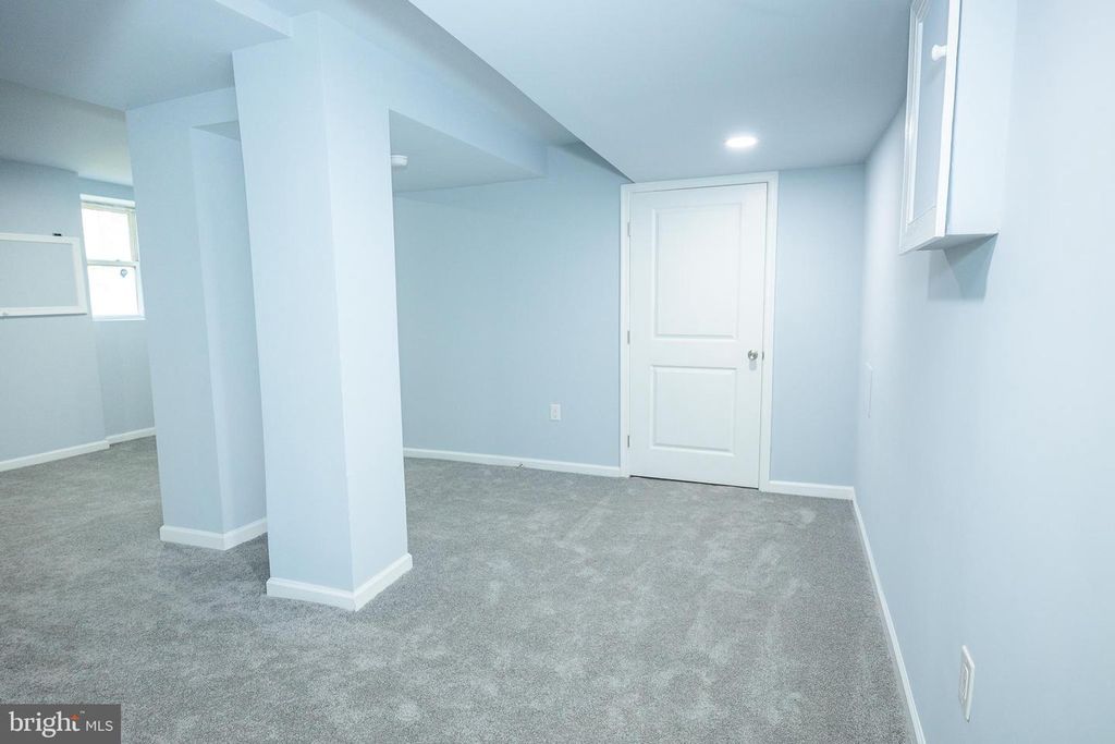 Image 78 of property listing at 3414 GWYNNS FALLS PKWY, Baltimore, MD 21216